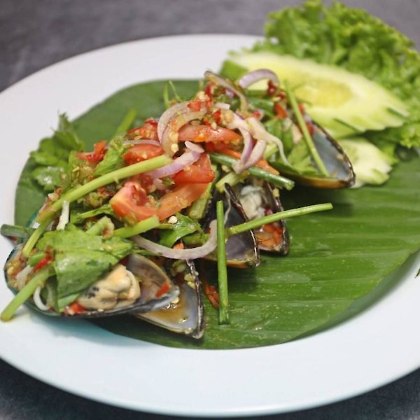 Spicy Mussel Salad
