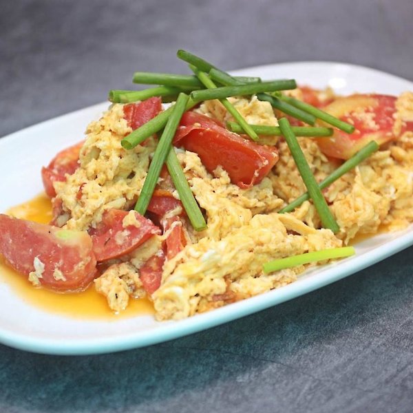 Stir-Fried Tomatoes with Egg